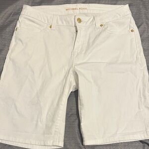 Michael Kors Women's Classic White Bermudas 27” waist